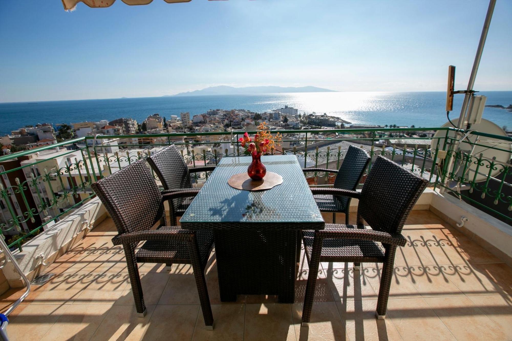 Blue Sky Appartment Kavala Exterior foto